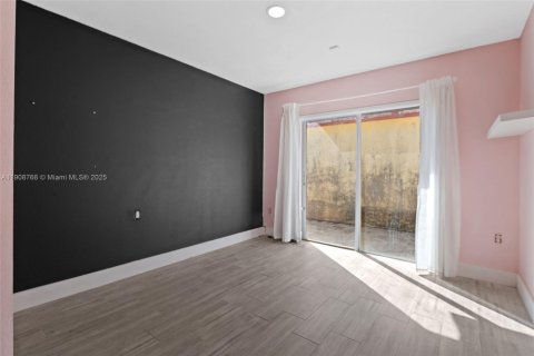 House in Homestead, Florida 3 bedrooms, 118.45 sq.m. № 1964656 - photo 16