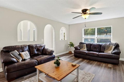 Casa en venta en Palm Coast, Florida, 3 dormitorios, 188.96 m2 № 2424035 - foto 4