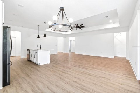 House in Spring Hill, Florida 4 bedrooms, 193.98 sq.m. № 2325193 - photo 14