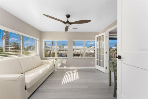 Villa ou maison à vendre à Punta Gorda, Floride: 3 chambres, 201.13 m2 № 2139886 - photo 14