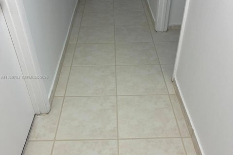 Condominio en alquiler en Doral, Florida, 3 dormitorios, 98.48 m2 № 2049729 - foto 19