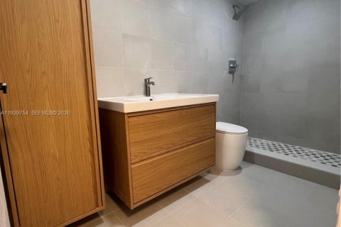 Condominio en alquiler en Doral, Florida, 3 dormitorios, 98.48 m2 № 2049729 - foto 4