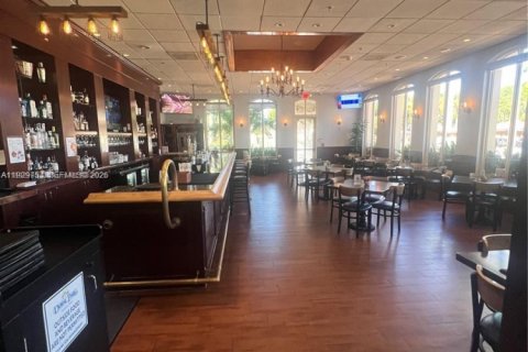 Condominio en alquiler en Doral, Florida, 3 dormitorios, 98.48 m2 № 2049729 - foto 10