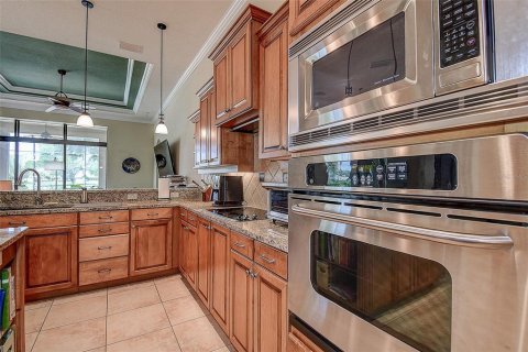 Casa en venta en Dade City, Florida, 4 dormitorios, 289.95 m2 № 1805815 - foto 19