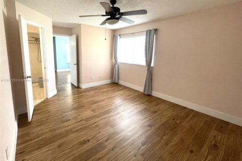 Copropriété à louer à Sunrise, Floride: 2 chambres, 98.94 m2 № 1923950 - photo 15