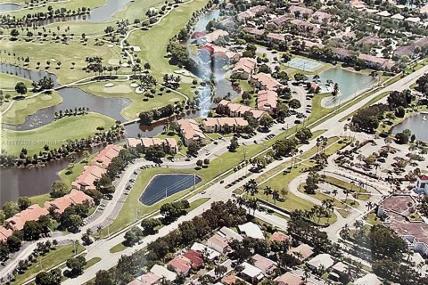 Copropriété à louer à Sunrise, Floride: 2 chambres, 98.94 m2 № 1923950 - photo 26