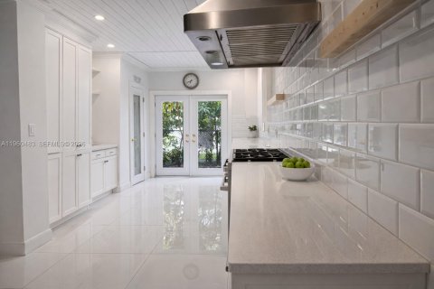 Casa en venta en Coral Gables, Florida, 3 dormitorios, 272.76 m2 № 2023838 - foto 25