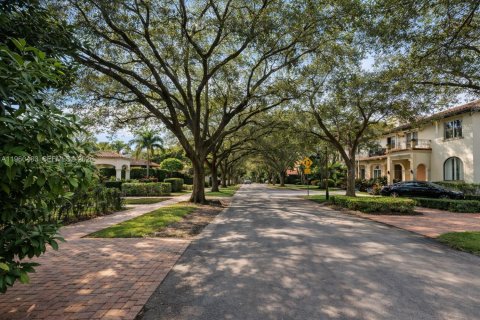 Casa en venta en Coral Gables, Florida, 3 dormitorios, 272.76 m2 № 2023838 - foto 6