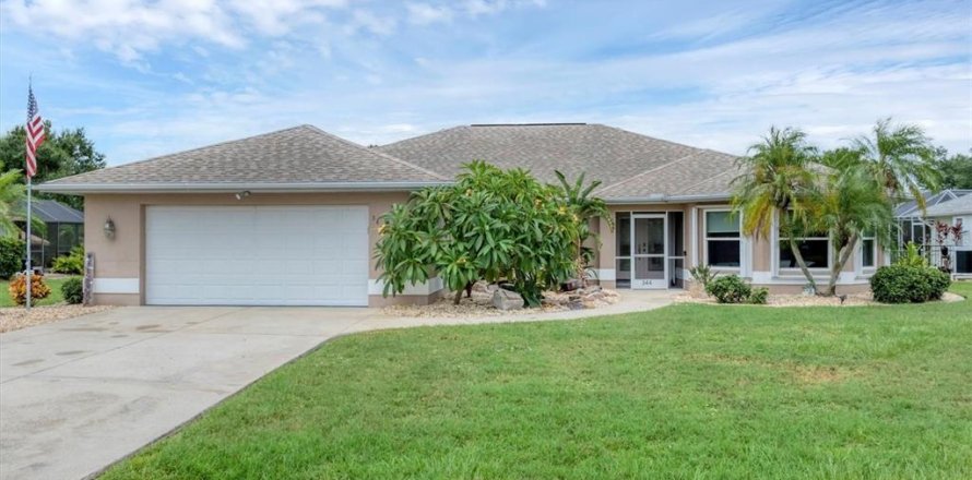 House in Punta Gorda, Florida 4 bedrooms, 247.21 sq.m. № 1879285