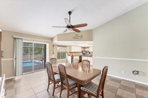 House in Punta Gorda, Florida 4 bedrooms, 247.21 sq.m. № 1879285 - photo 23