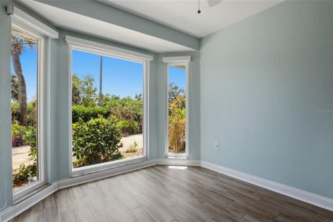 House in Bradenton, Florida 3 bedrooms, 214.7 sq.m. № 2218578 - photo 12