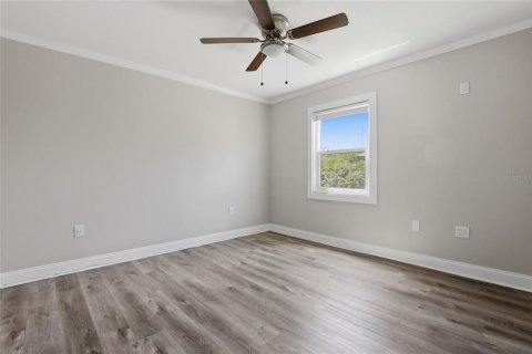House in Bradenton, Florida 3 bedrooms, 214.7 sq.m. № 2218578 - photo 21