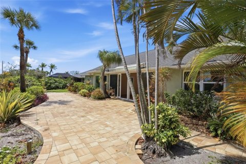 House in Bradenton, Florida 3 bedrooms, 214.7 sq.m. № 2218578 - photo 26
