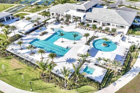 Снять в аренду виллу или дом в Уэстлейк, Флорида 3 спальни, № 2046554 - фото 27