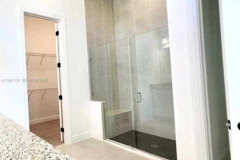 Снять в аренду виллу или дом в Уэстлейк, Флорида 3 спальни, № 2046554 - фото 12