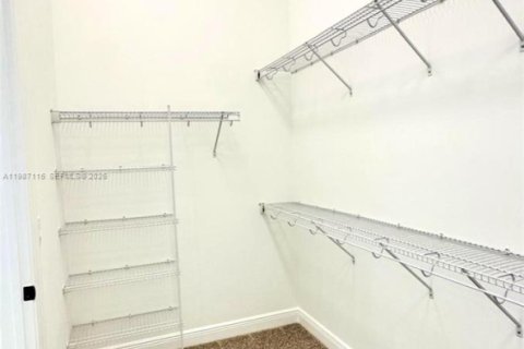 Снять в аренду виллу или дом в Уэстлейк, Флорида 3 спальни, № 2046554 - фото 15