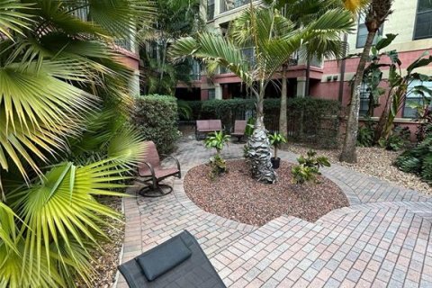 Condo in Orlando, Florida, 1 bedroom  № 1573976 - photo 7