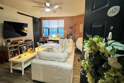 Condo in Orlando, Florida, 1 bedroom  № 1573976 - photo 19