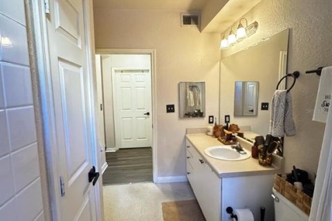 Condo in Orlando, Florida, 1 bedroom  № 1573976 - photo 25