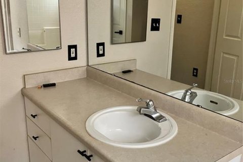 Condo in Orlando, Florida, 1 bedroom  № 1573976 - photo 29