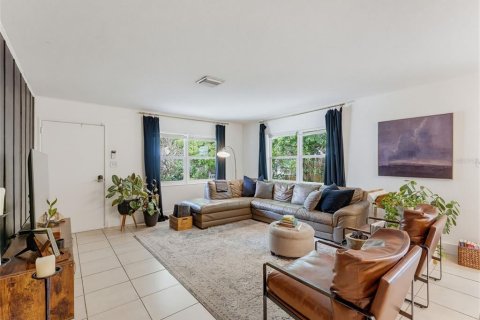 Villa ou maison à vendre à Zephyrhills, Floride: 3 chambres, 151.43 m2 № 2206756 - photo 6