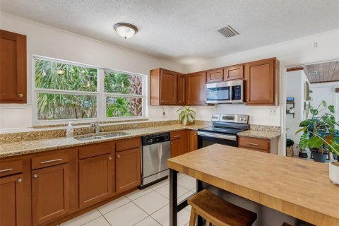 Villa ou maison à vendre à Zephyrhills, Floride: 3 chambres, 151.43 m2 № 2206756 - photo 23