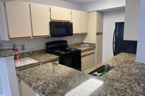 Снять в аренду кондоминиум в Майами, Флорида 2 спальни, 90.95м2, № 2019365 - фото 11