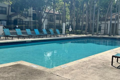 Copropriété à louer à Hollywood, Floride: 2 chambres, 98.48 m2 № 1956173 - photo 14