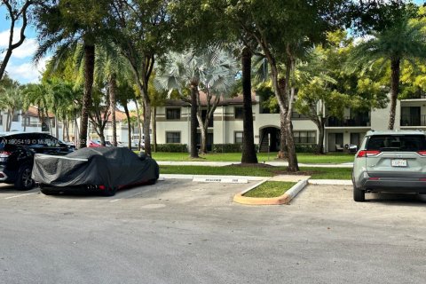 Copropriété à louer à Hollywood, Floride: 2 chambres, 98.48 m2 № 1956173 - photo 13