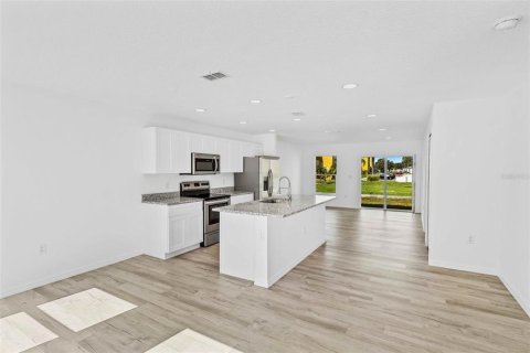 Touwnhouse à vendre à Kissimmee, Floride: 3 chambres, 121.52 m2 № 2219778 - photo 11