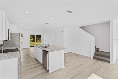 Touwnhouse à vendre à Kissimmee, Floride: 3 chambres, 121.52 m2 № 2219778 - photo 8