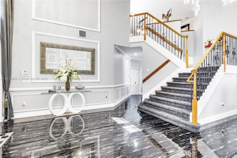 Casa en venta en Pembroke Pines, Florida, 4 dormitorios, 320.79 m2 № 1972385 - foto 10
