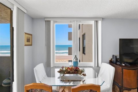 Condo in Daytona Beach, Florida, 3 bedrooms  № 1735483 - photo 6