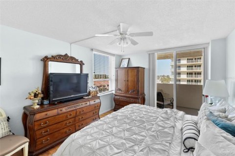 Condo in Daytona Beach, Florida, 3 bedrooms  № 1735483 - photo 14