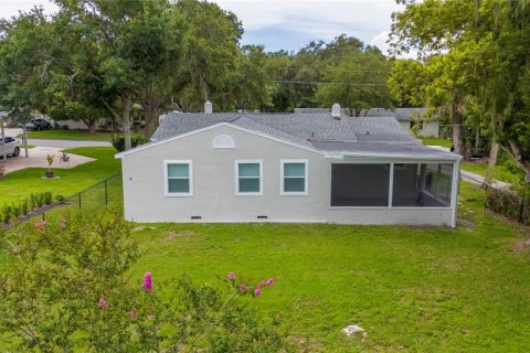 House in Winter Garden, Florida 4 bedrooms, 138.15 sq.m. № 1798116 - photo 23