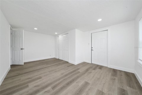 House in Winter Garden, Florida 4 bedrooms, 138.15 sq.m. № 1798116 - photo 16