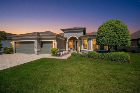 House in Ocala, Florida 3 bedrooms, 236.25 sq.m. № 2212432 - photo 3