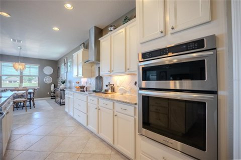 House in Ocala, Florida 3 bedrooms, 236.25 sq.m. № 2212432 - photo 25