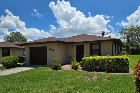 Casa en alquiler en Bradenton, Florida, 2 dormitorios, 145.86 m2 № 1880740 - foto 1