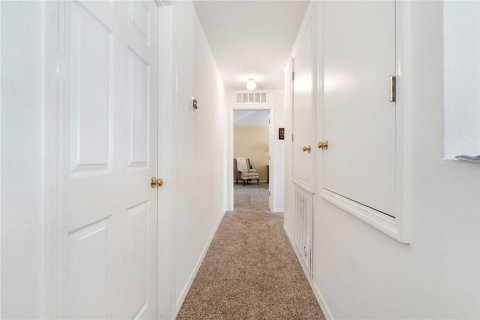 House in Ocala, Florida 6 bedrooms, 363.34 sq.m. № 2102557 - photo 23