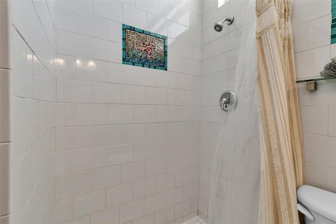 Commercial property in Sarasota, Florida 10 bedrooms, 1278.52 sq.m. № 2099059 - photo 30