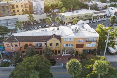 Commercial property in Sarasota, Florida 10 bedrooms, 1278.52 sq.m. № 2099059 - photo 4