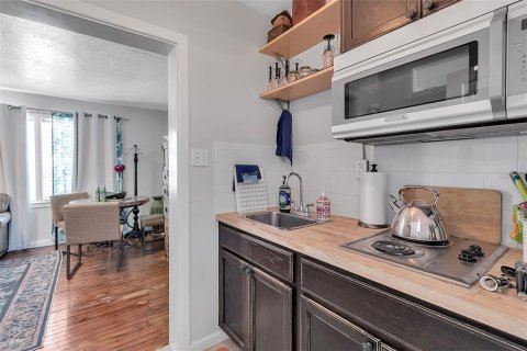 Commercial property in Sarasota, Florida 10 bedrooms, 1278.52 sq.m. № 2099059 - photo 27