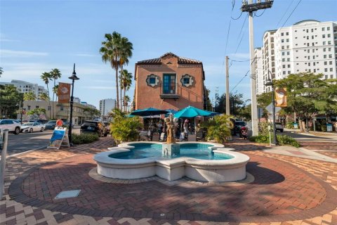 Commercial property in Sarasota, Florida 10 bedrooms, 1278.52 sq.m. № 2099059 - photo 7