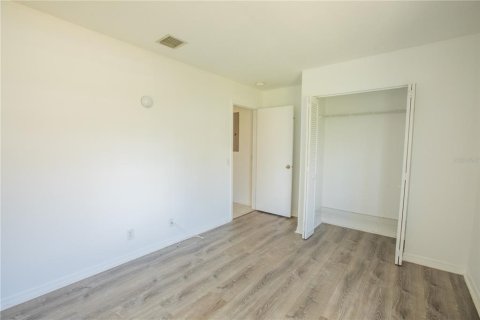 House in Miramar, Florida 3 bedrooms, 108.7 sq.m. № 1831594 - photo 24