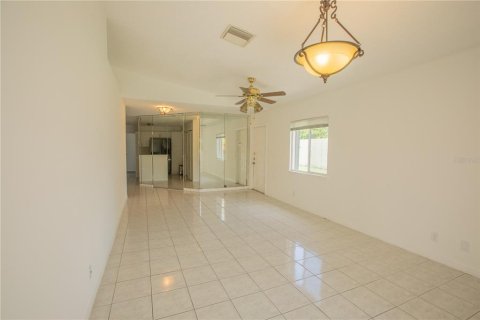 House in Miramar, Florida 3 bedrooms, 108.7 sq.m. № 1831594 - photo 10
