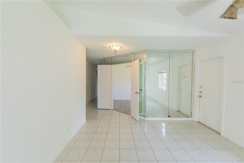 House in Miramar, Florida 3 bedrooms, 108.7 sq.m. № 1831594 - photo 13