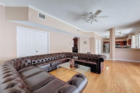 House in Riverview, Florida 5 bedrooms, 298.59 sq.m. № 1835067 - photo 25