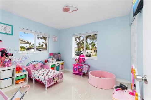 Villa ou maison à vendre à Miami, Floride: 3 chambres, 126.72 m2 № 1956037 - photo 25