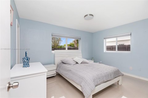 Villa ou maison à vendre à Miami, Floride: 3 chambres, 126.72 m2 № 1956037 - photo 23